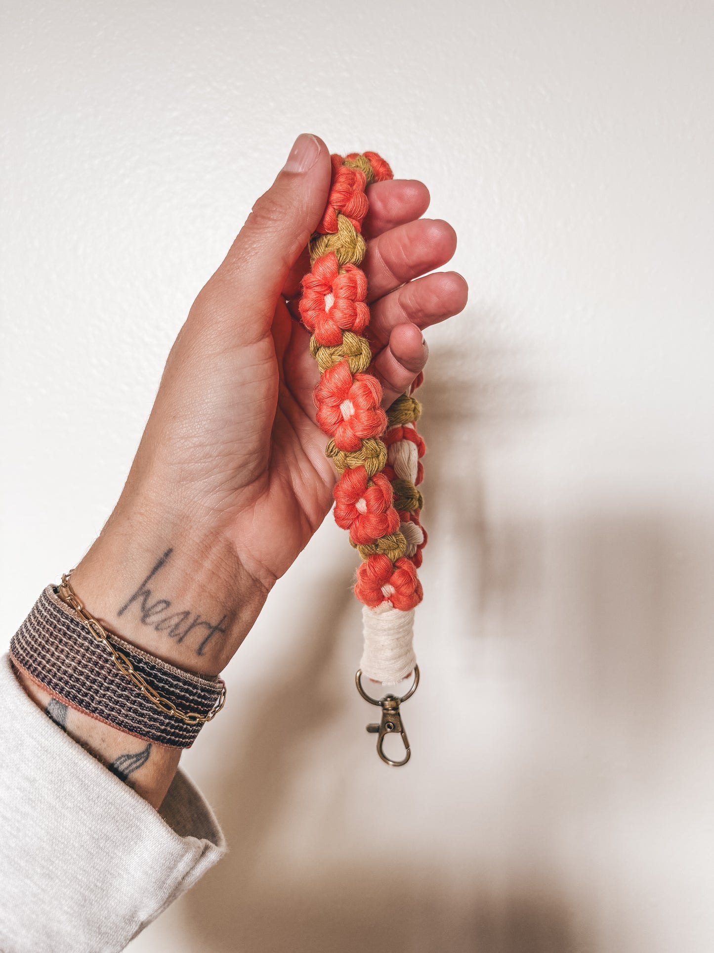 Mini daisy keychain
