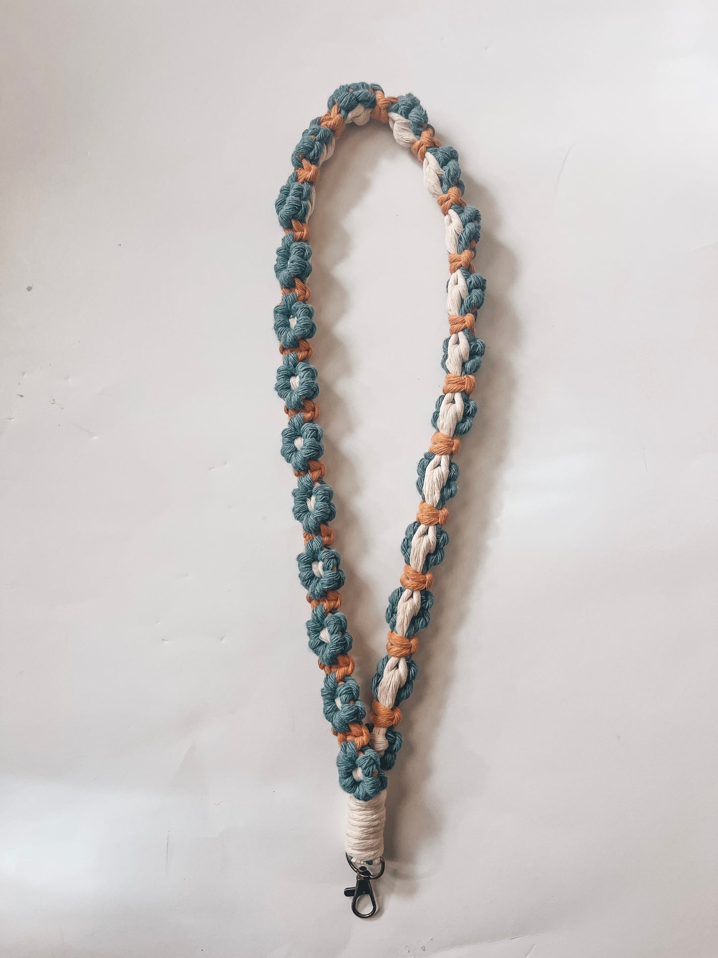 Daisy Lanyard