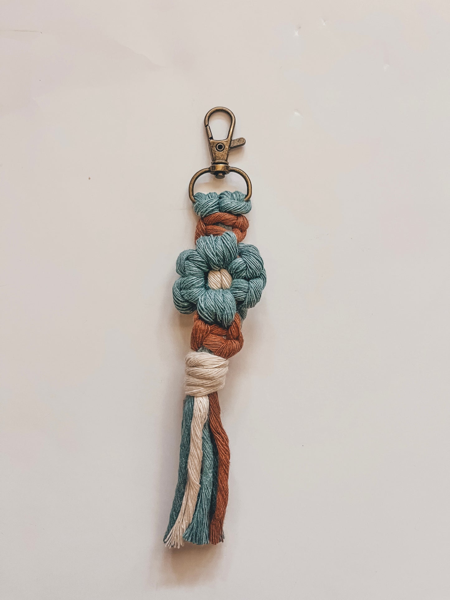 Mini daisy keychain