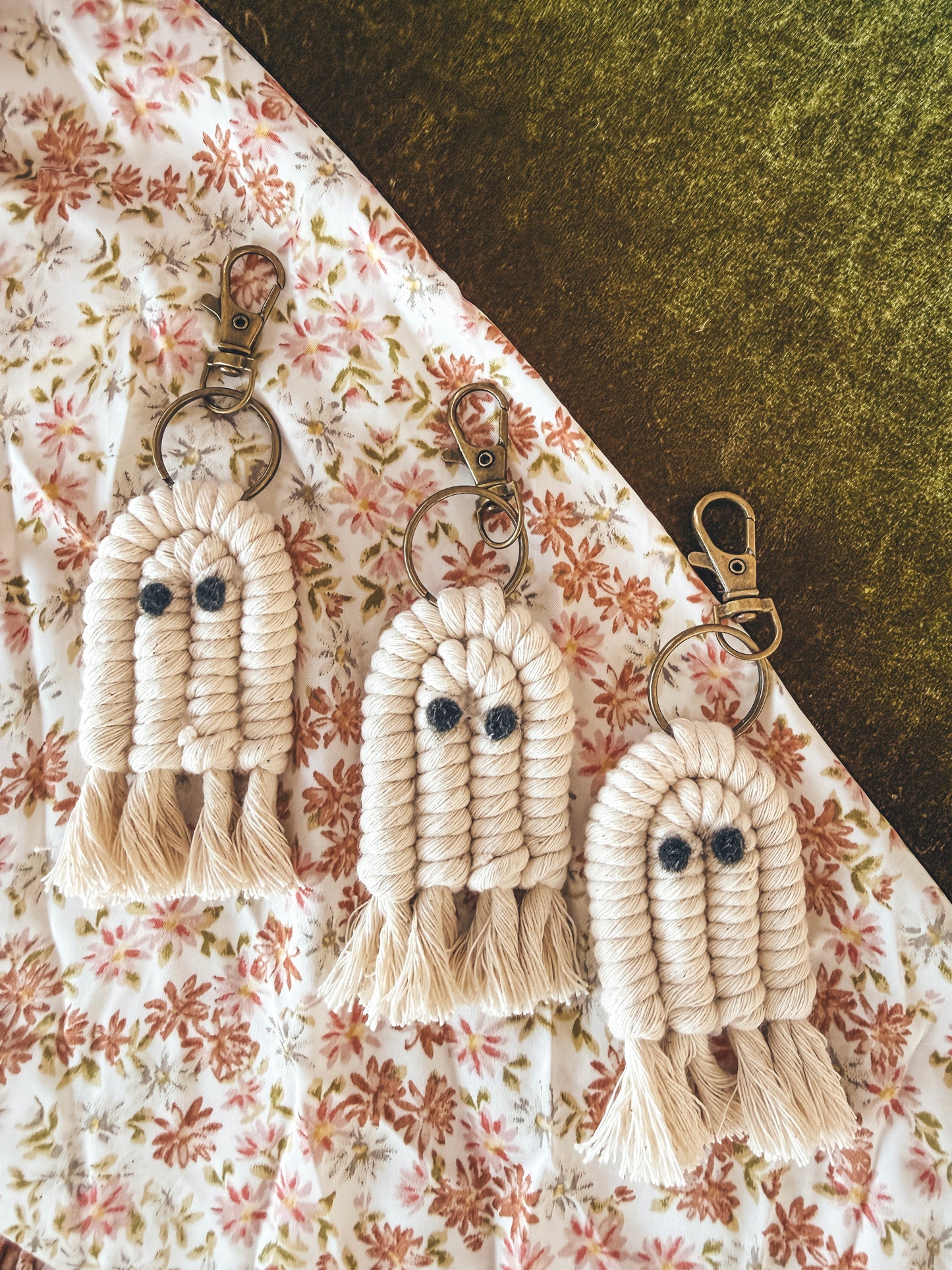 Ghosty + skeleton keychains